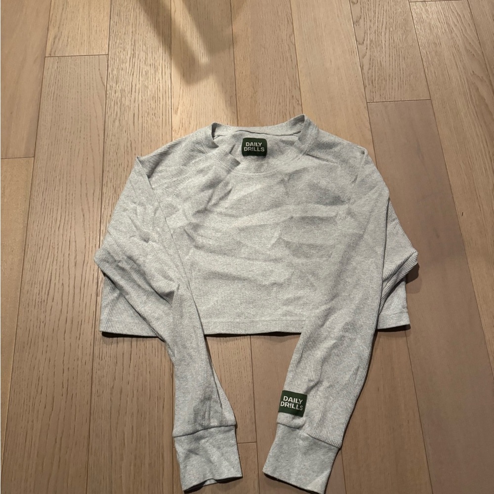Daily Drills Gray Cropped Shirt